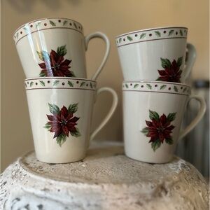 Merry Brite vintage holiday poinsettia coffee mugs set of 4